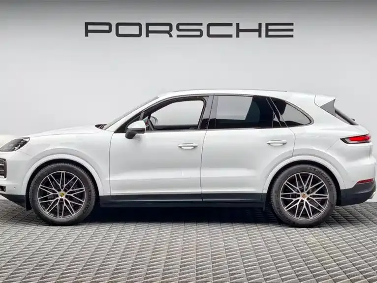 Porsche Cayenne — фото 4