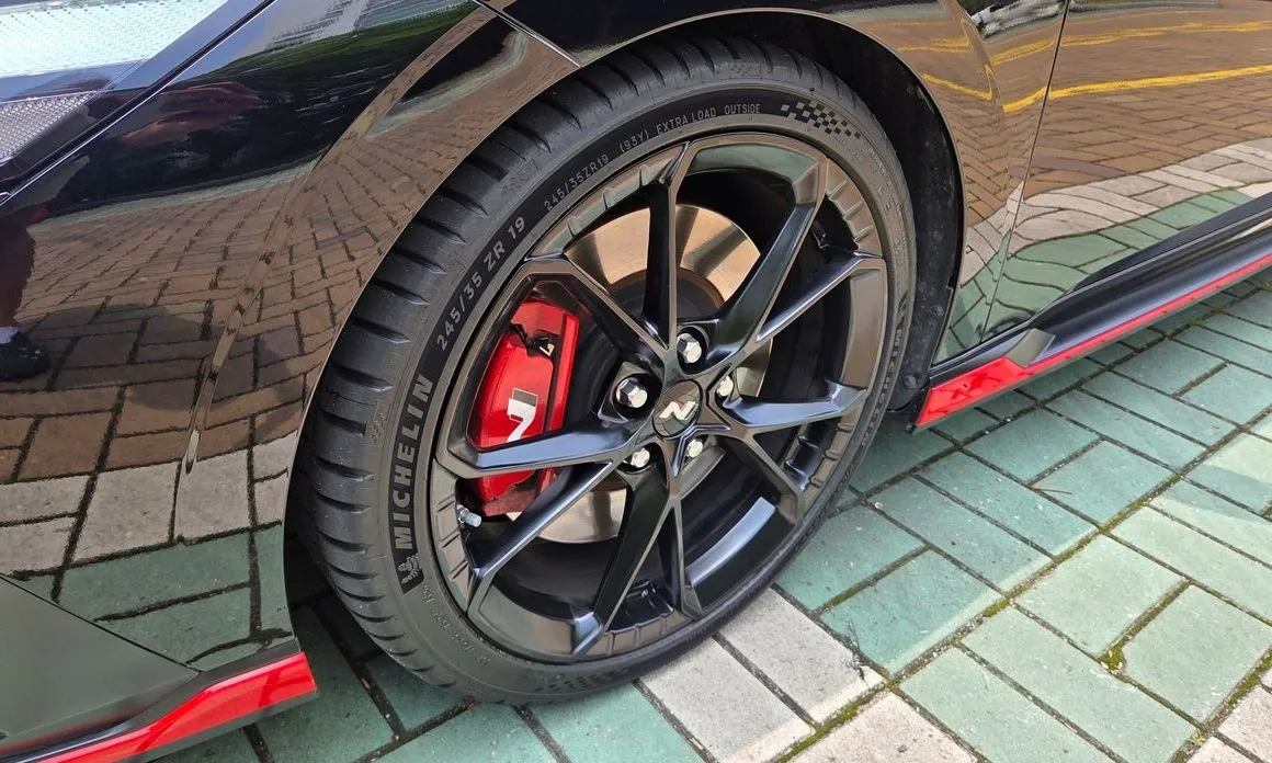 Hyundai AVANTE — фото 3