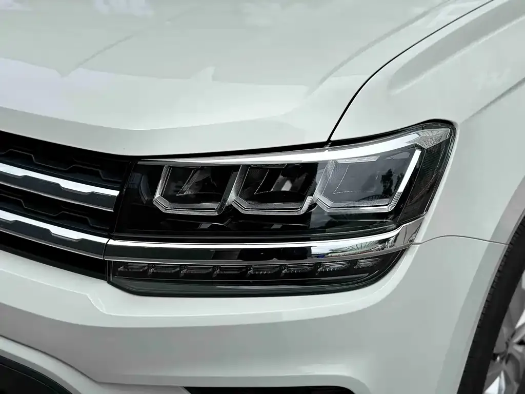 Volkswagen Tharu — фото 2
