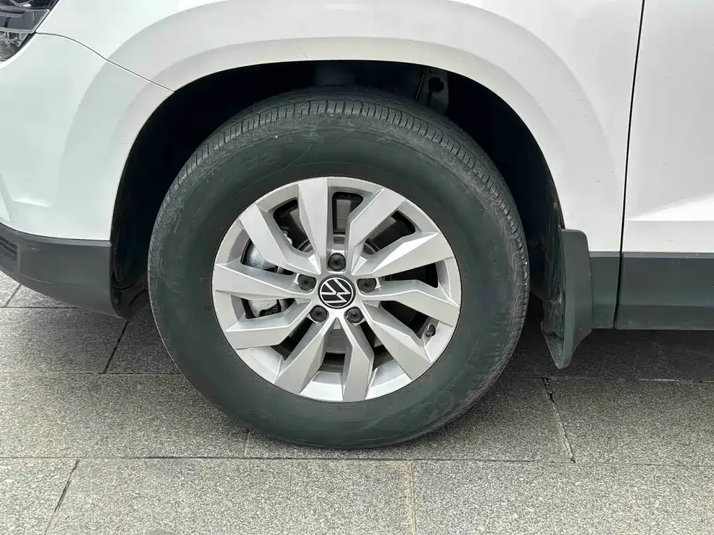 Volkswagen Tharu — фото 4