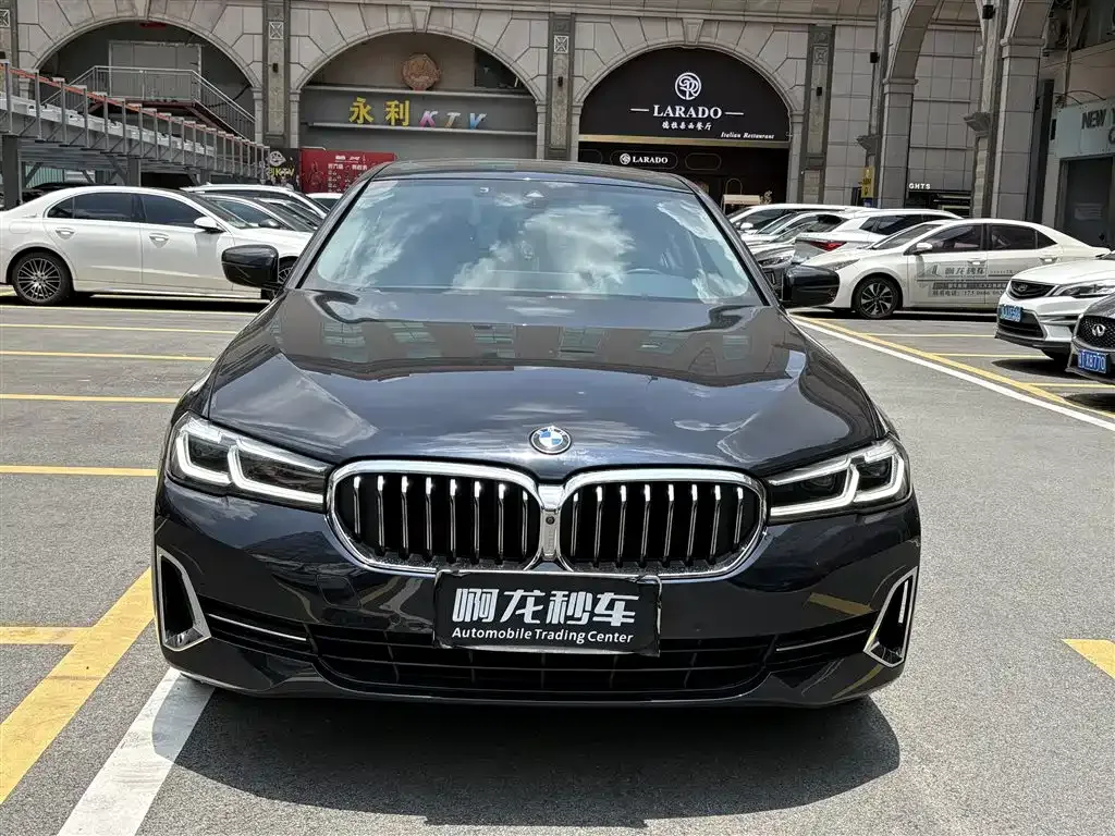 BMW 5 Series — фото 4