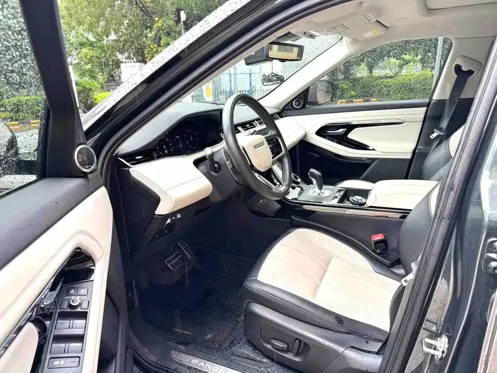 Land Rover Evoque — фото 10