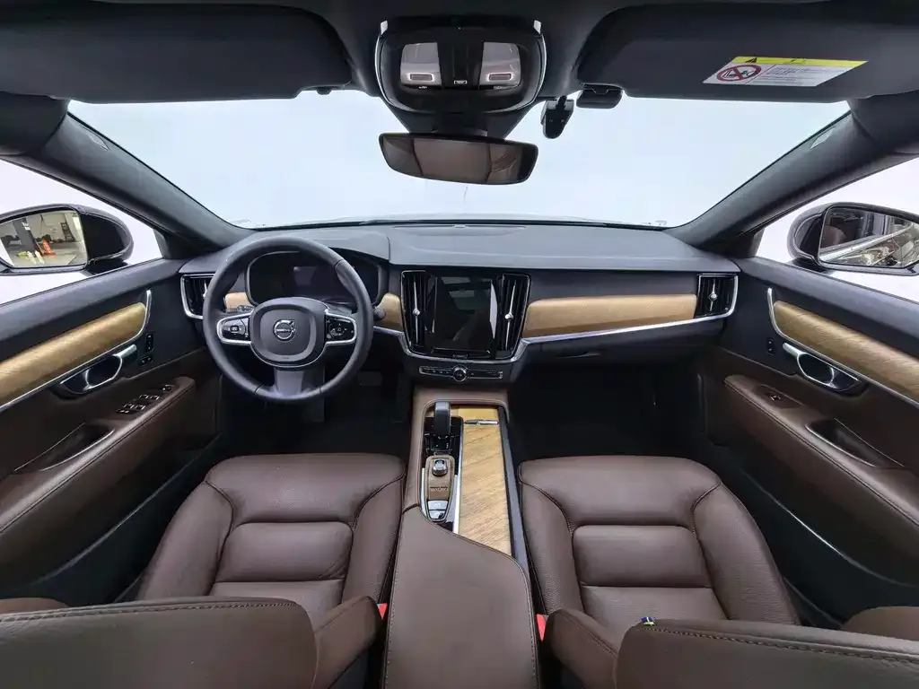Volvo S90 — фото 8