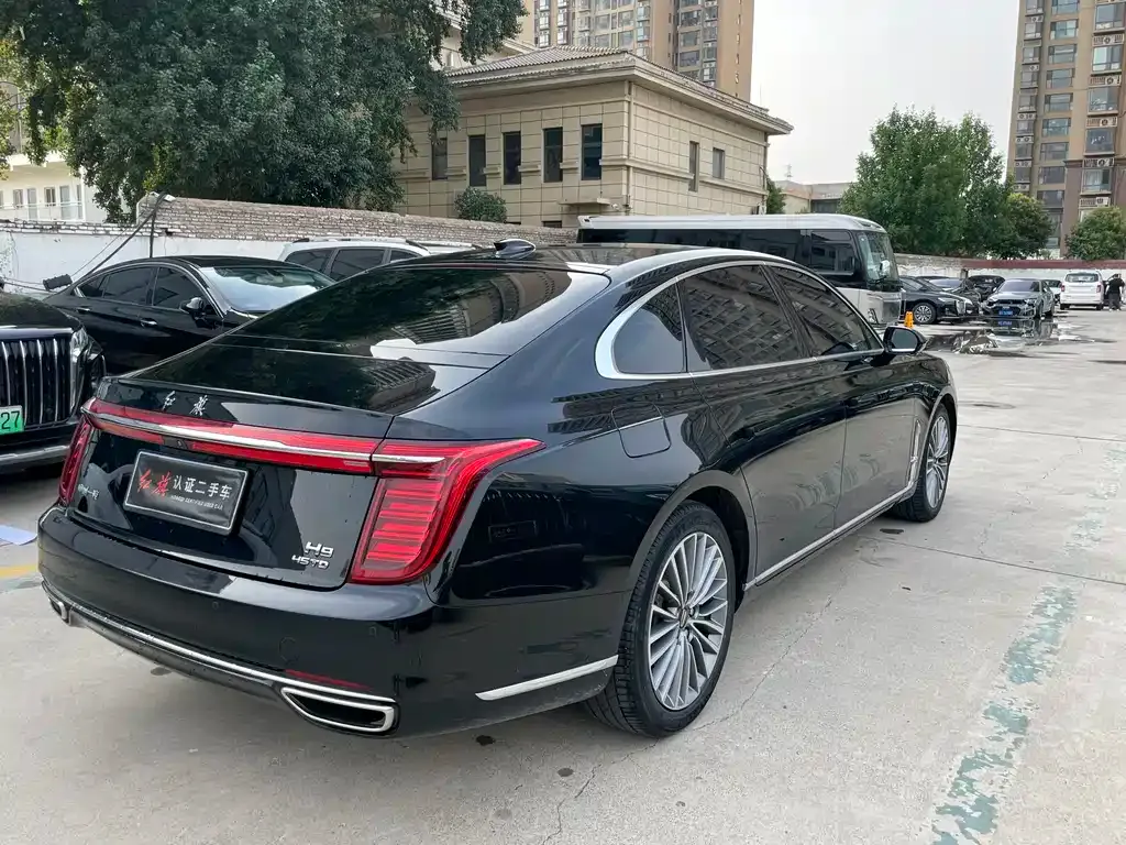 Hongqi H9 — фото 10