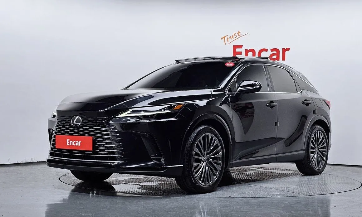 Lexus RX — фото 1