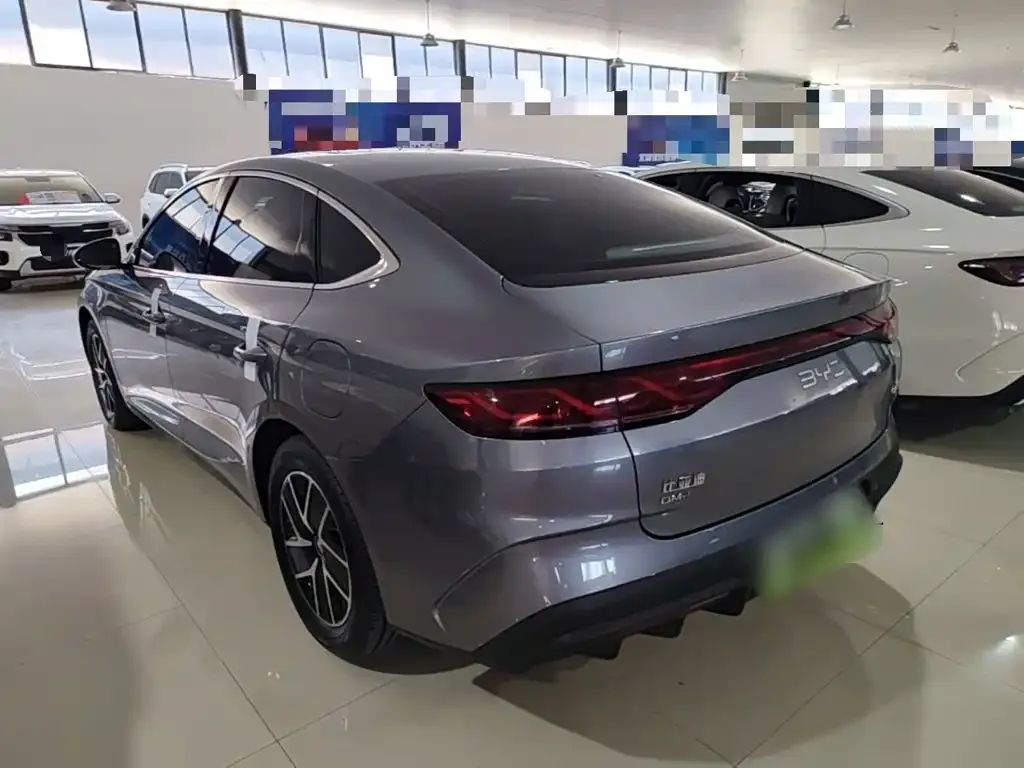 BYD Qin L — фото 6
