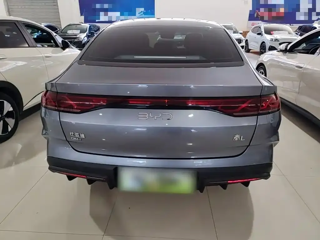 BYD Qin L — фото 10
