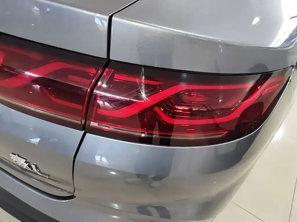 BYD Qin L — фото 4