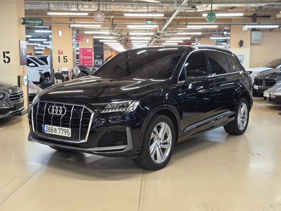 Audi Q7 — фото 7