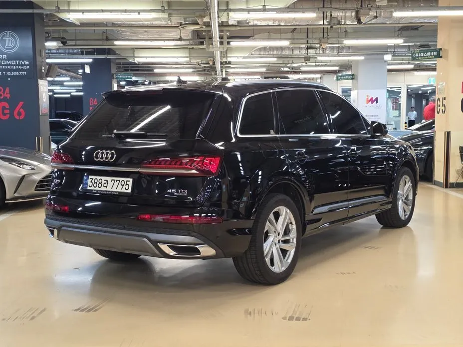 Audi Q7 — фото 2