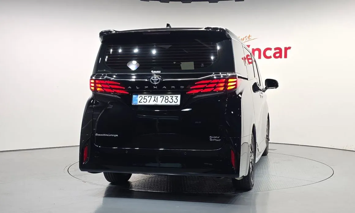 Toyota Alphard 2024 из KR, фото 10