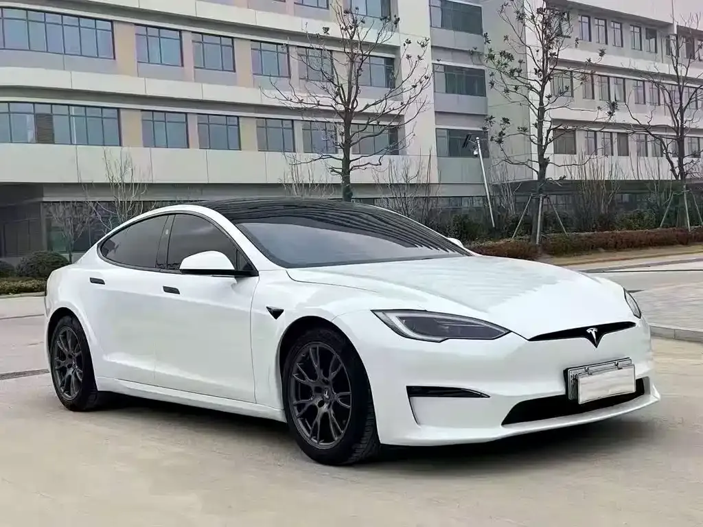 Tesla Model S — фото 7