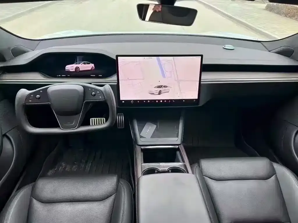 Tesla Model S — фото 3