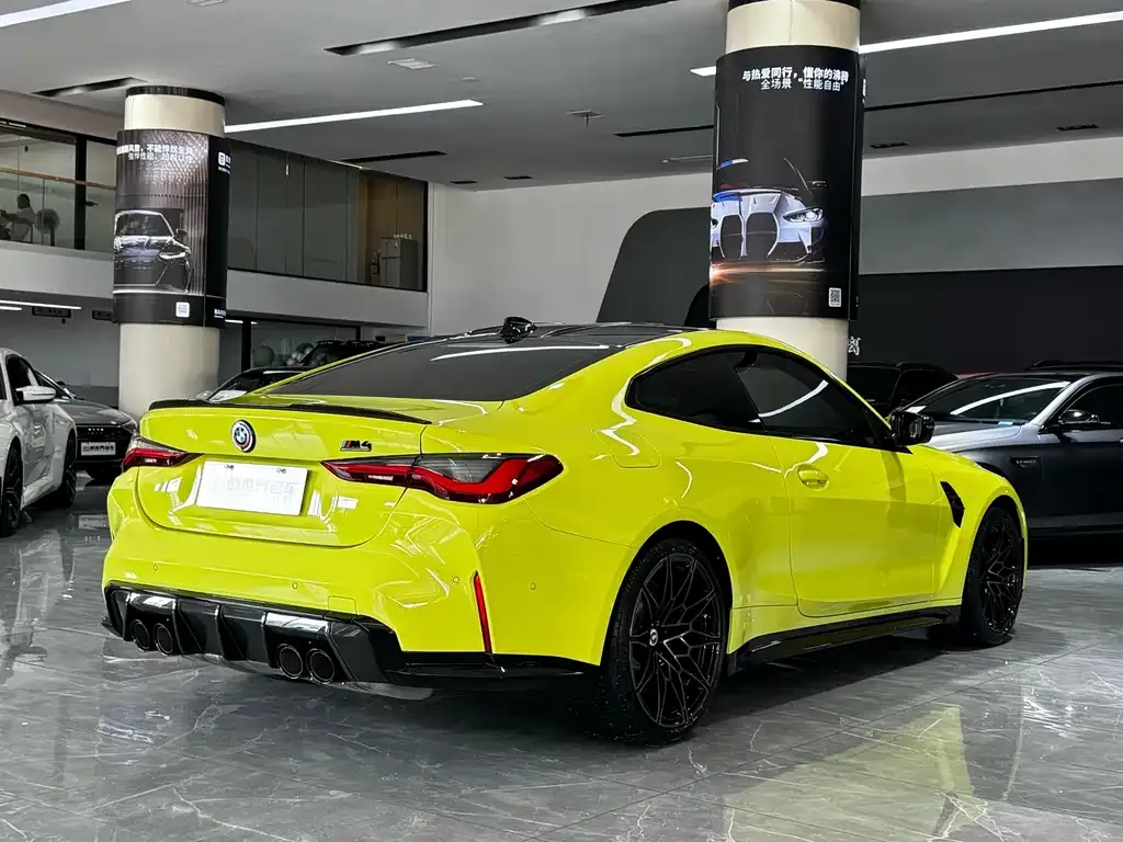 BMW M4 — фото 4