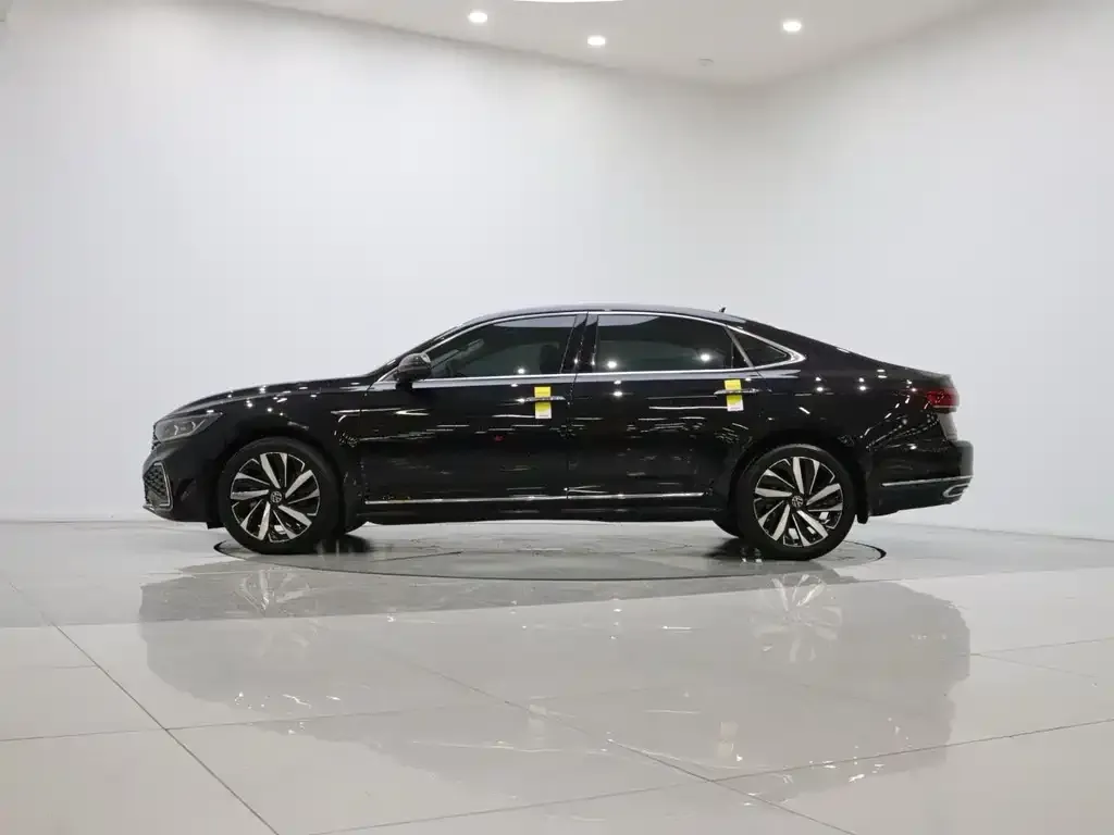 Volkswagen Passat — фото 5