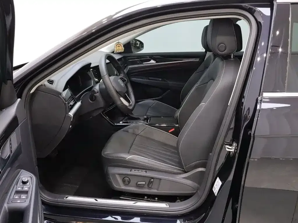Volkswagen Passat — фото 10