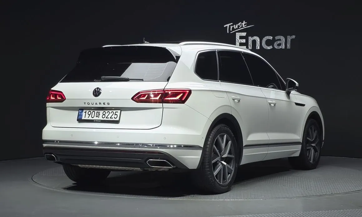 Volkswagen Touareg — фото 4