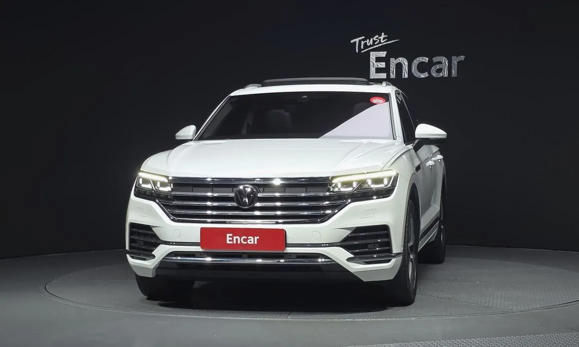Volkswagen Touareg — фото 6