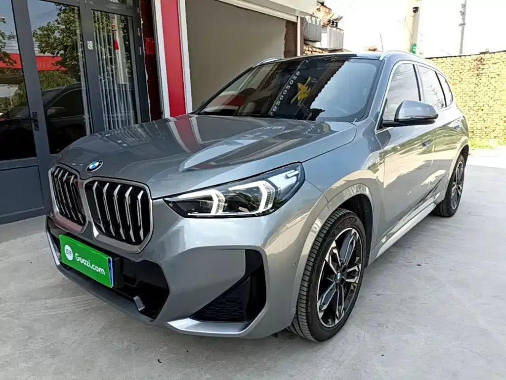 BMW X1 — фото 1