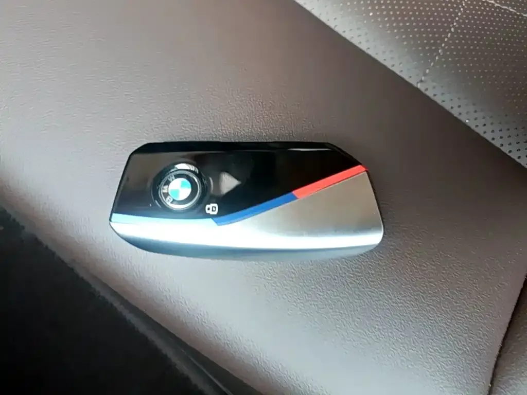 BMW X1 — фото 2