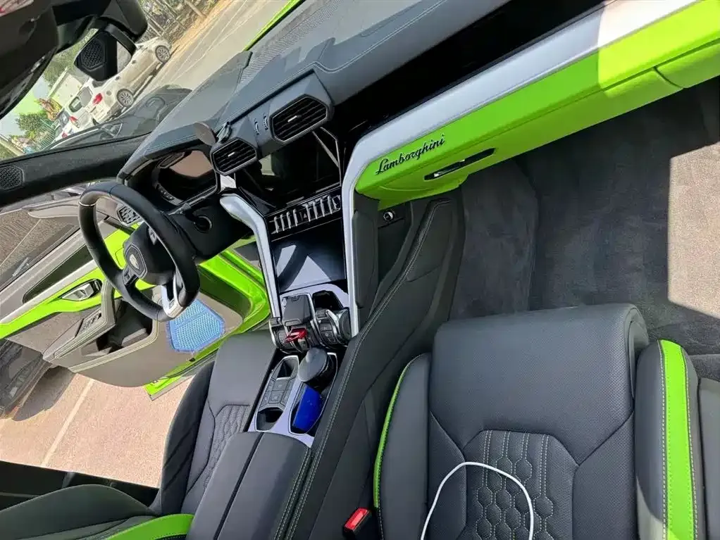 Lamborghini Urus — фото 4