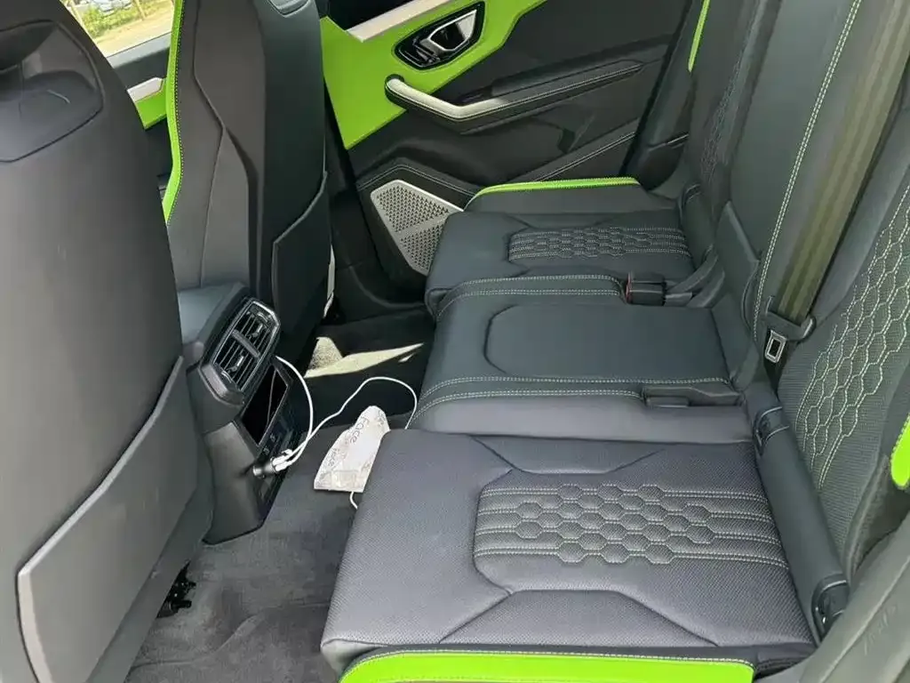 Lamborghini Urus — фото 3