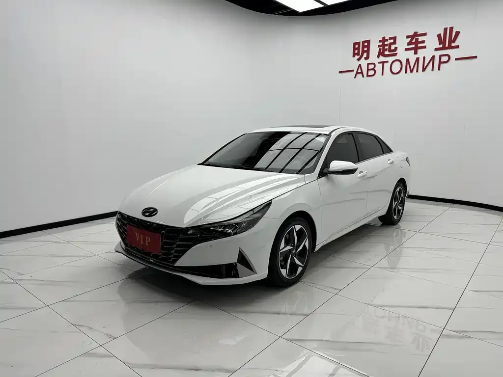 Hyundai Elantra — фото 4