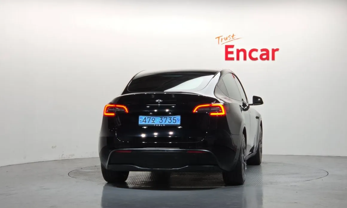 Tesla Model Y — фото 4