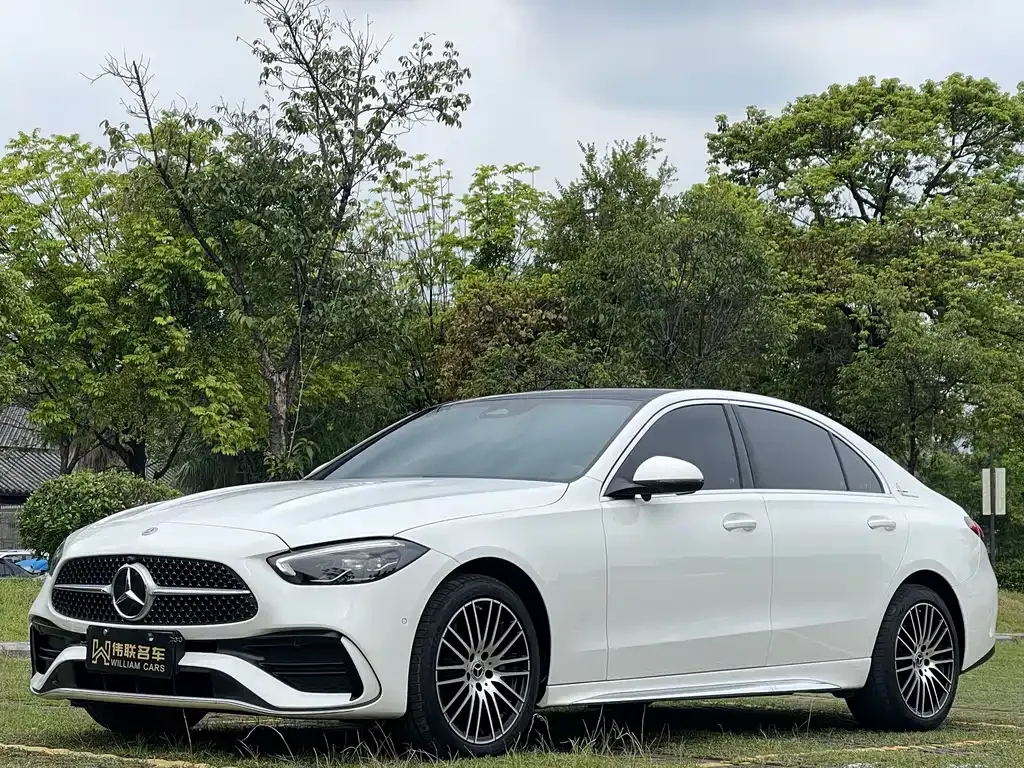 Mercedes-Benz C-Class — фото 1