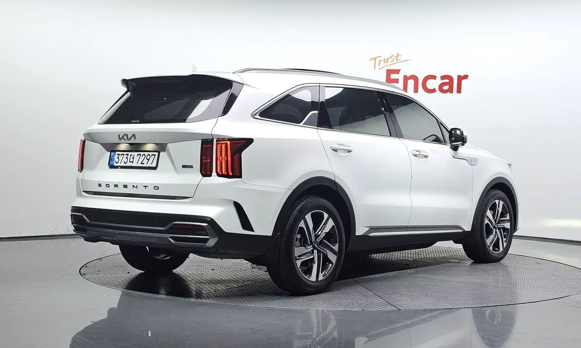 Kia Sorento — фото 5