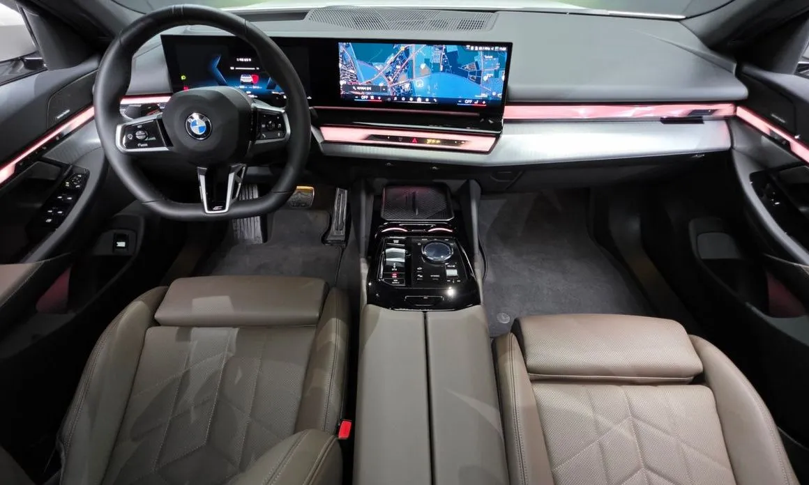 BMW 5-Series — фото 10