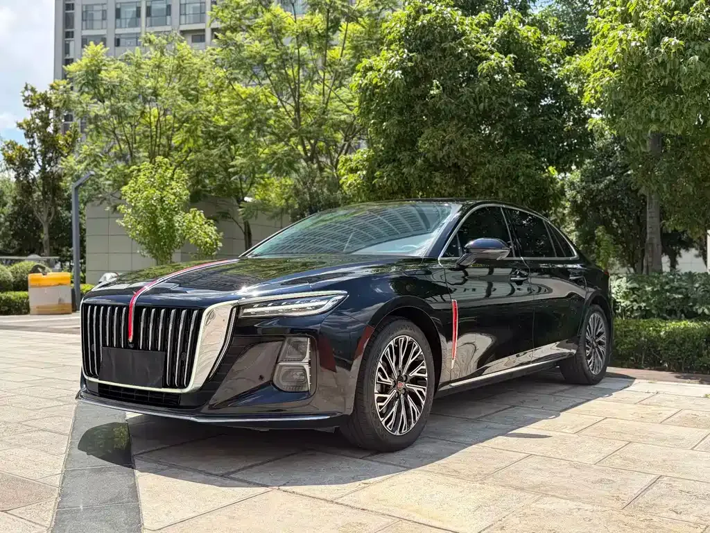 Hongqi H5 — фото 1