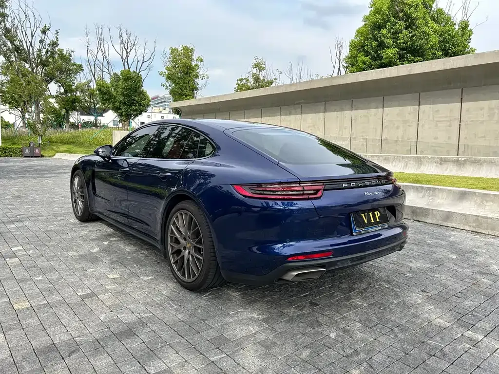 Porsche Panamera — фото 10
