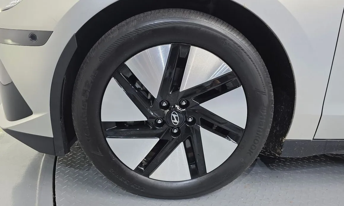 Hyundai Ioniq6 — фото 3