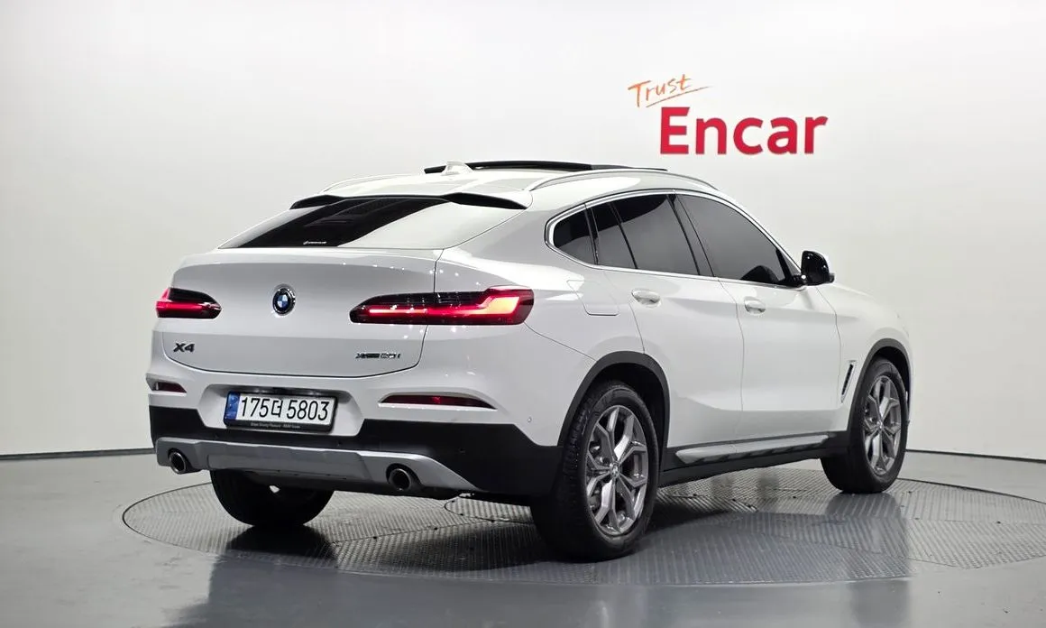BMW X4 2021 из KR, фото 2