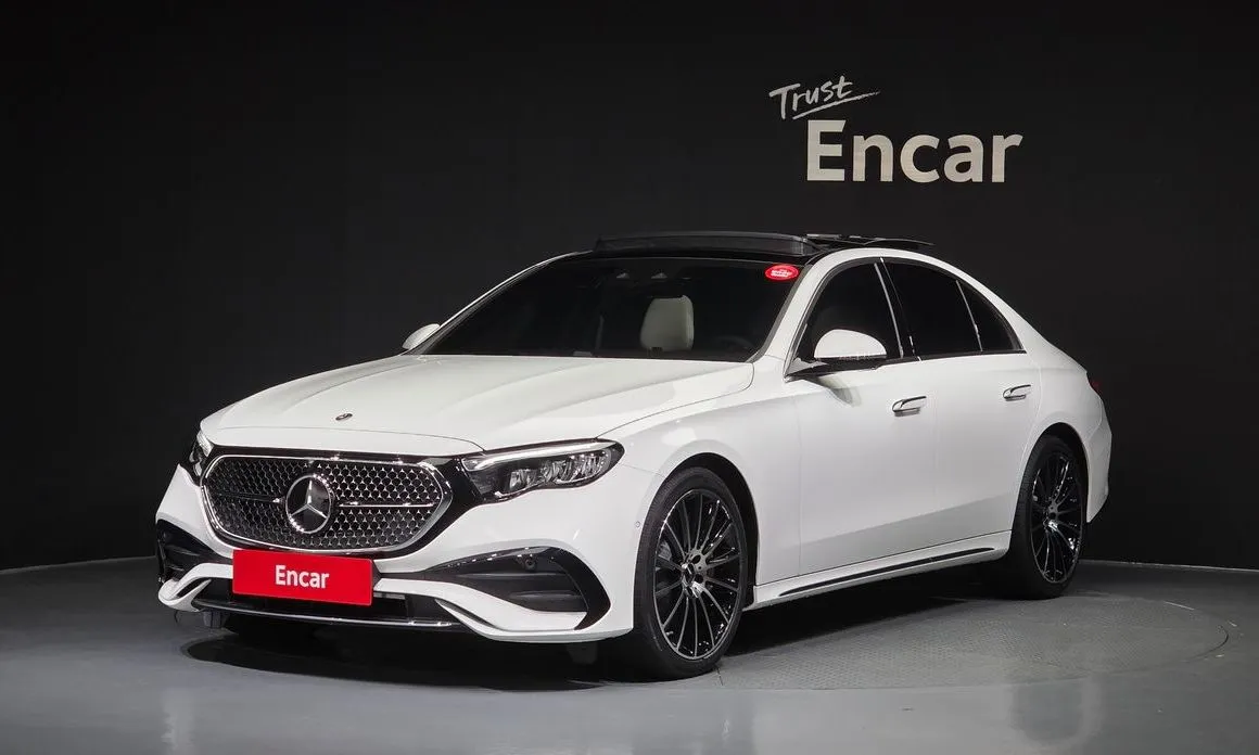 Mercedes-Benz E-Class — фото 1