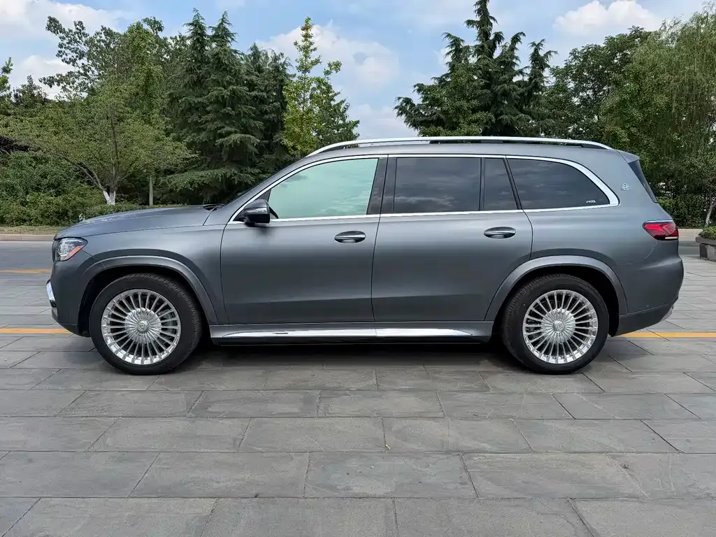 Mercedes-Benz GLS — фото 10