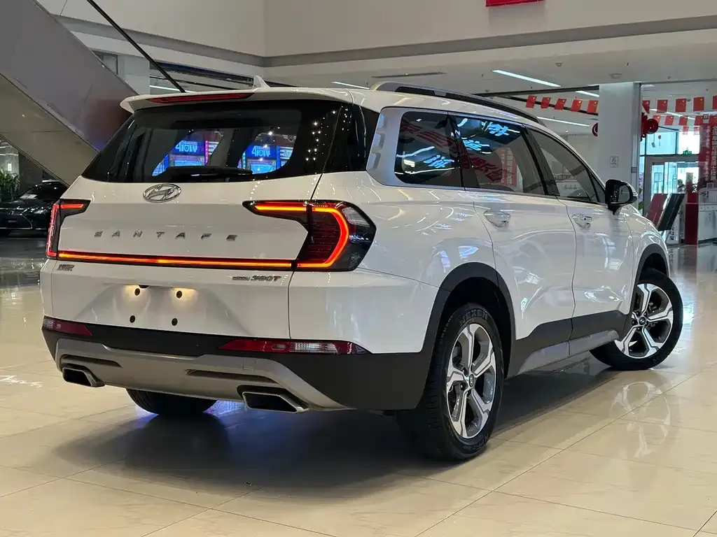 Hyundai Santa Fe — фото 4