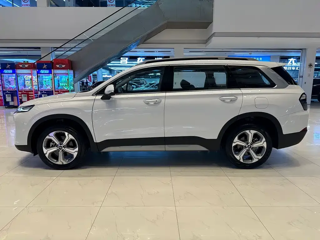 Hyundai Santa Fe — фото 9