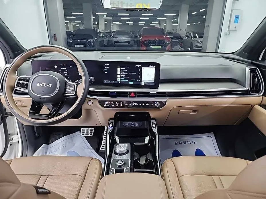 Kia Sorento — фото 9