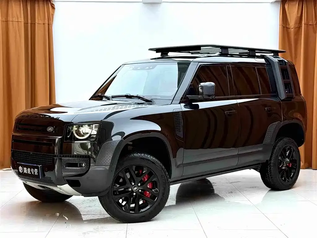 Land Rover Defender — фото 1