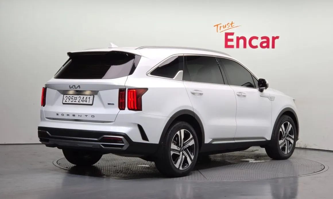 Kia Sorento — фото 8