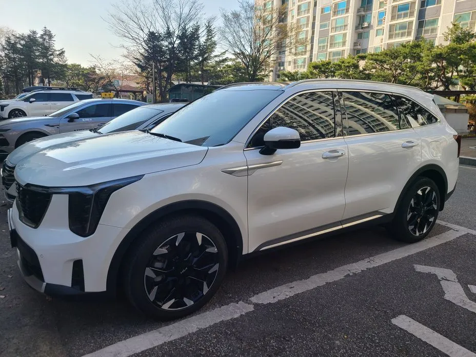 Kia Sorento — фото 4