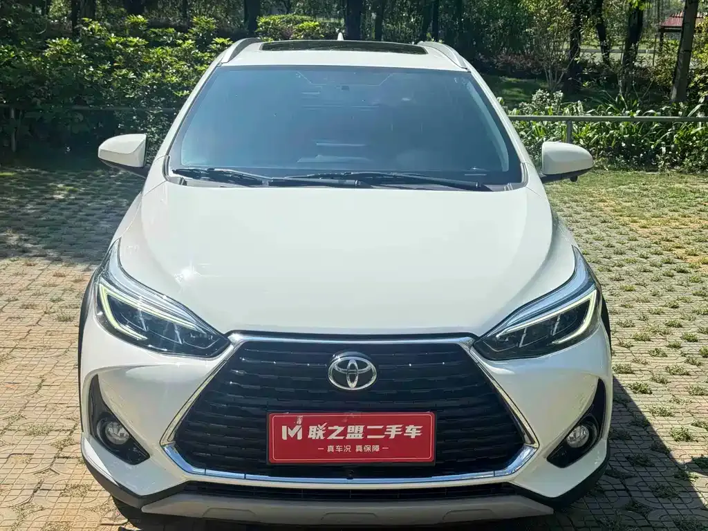 Toyota Yaris L — фото 6