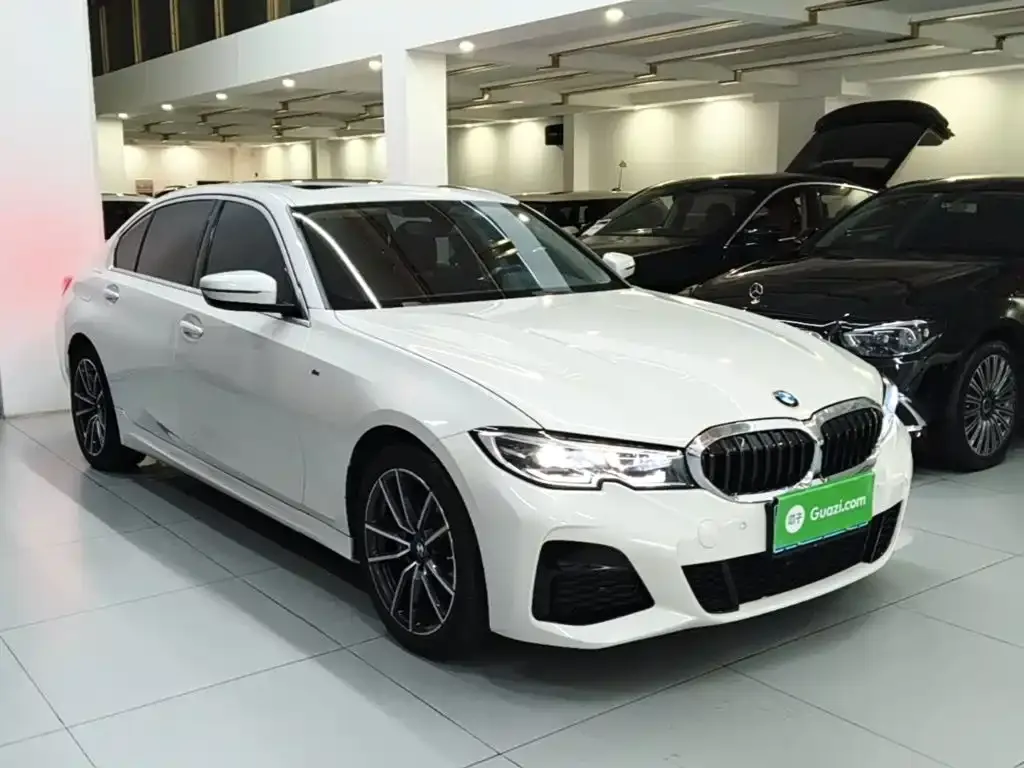 BMW 3 Series 2022 из CN, фото 9
