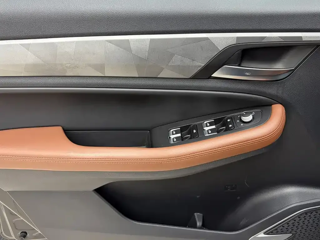 Geely Vision X6 — фото 10