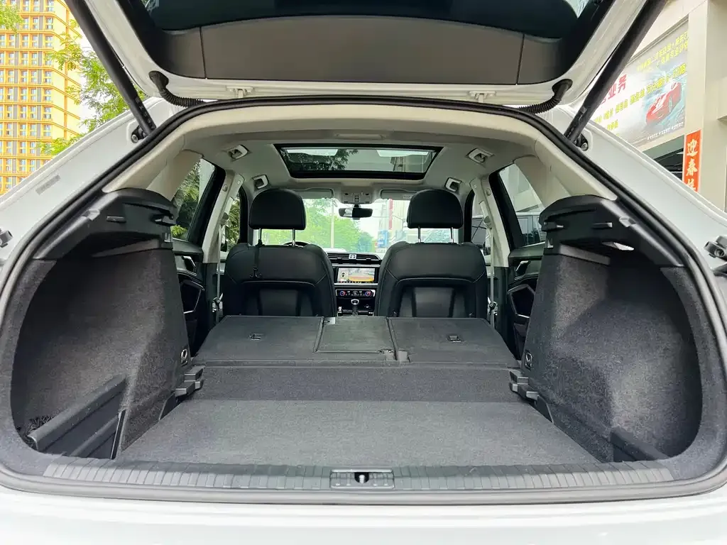 Audi Q3 2022 из CN, фото 4