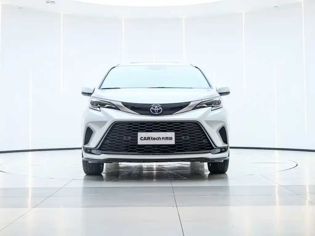 Toyota Granvia 2024 из CN, фото 4