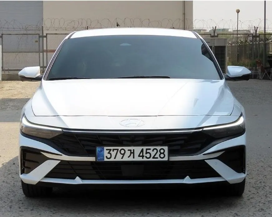 Hyundai AVANTE — фото 3