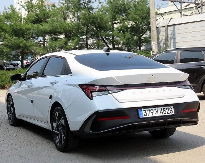 Hyundai AVANTE — фото 9